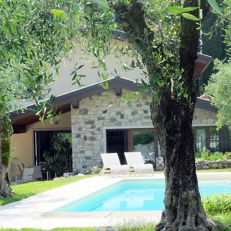 Panzió Garda & Golf Caprino Veronese